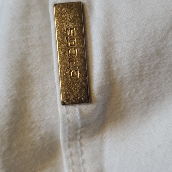 Chico's The So Slimming‎ Girlfriend Crop 1.5 in white. - Picture 5 of 11